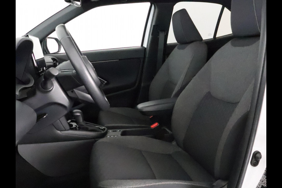 Toyota Yaris Cross Hybrid 115 Dynamic Sport Bi-Tone | Stuur- & Stoelverwarming | Apple Carplay & AndroidAUTO | Camera