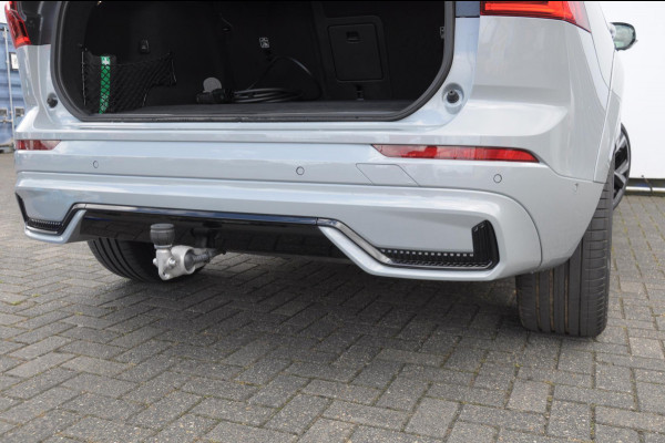 Volvo XC60 T8 455PK Automaat hybrid AWD Ultra Black Edition Luchtvering/ Semi-elektrisch inklapbare trekhaak/ Stoelverwarming voor en achter/ Stuurverwarming/ Harman Kardon Audio/