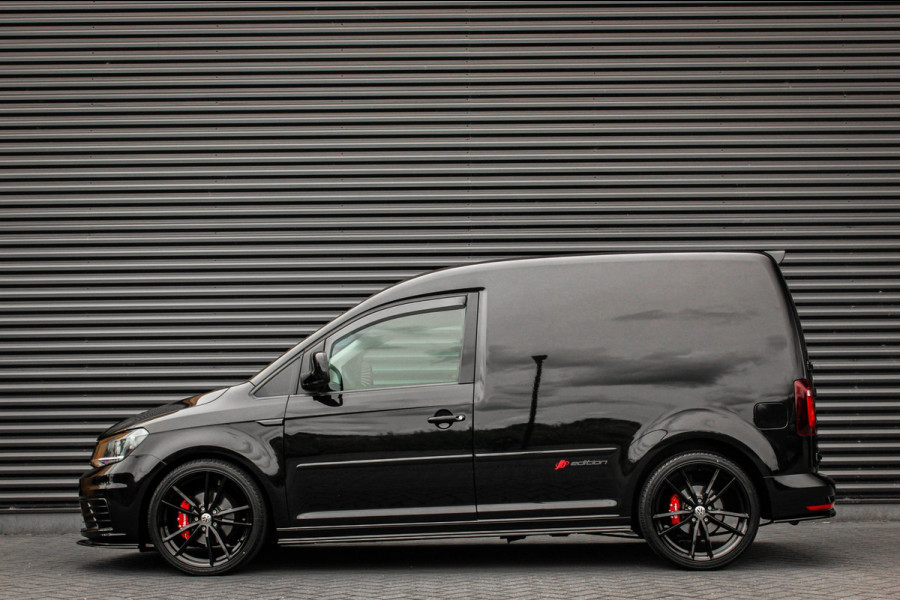 Volkswagen Caddy 2.0 TDI 185PK JB- EDITION / FULL BLACK / SCHROEFSET / LEDEREN BEKLEDING / NIEUWSTAAT / ELEK- PAKKET / MAXTON PACK