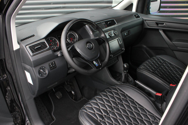 Volkswagen Caddy 2.0 TDI 185PK JB- EDITION / FULL BLACK / SCHROEFSET / LEDEREN BEKLEDING / NIEUWSTAAT / ELEK- PAKKET / MAXTON PACK