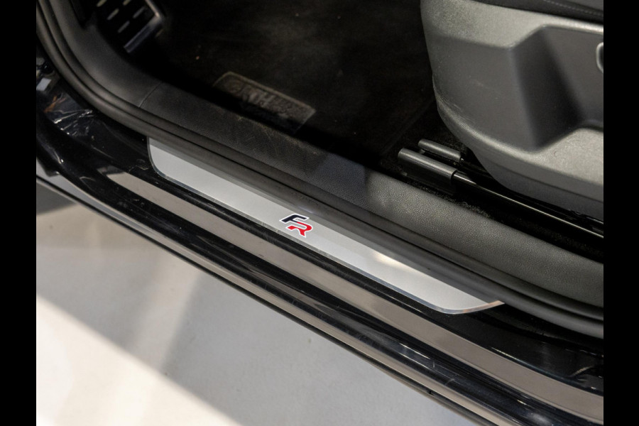Seat Ateca 1.5 TSI FR Business Intense / 150pk / Trekhaak / Achteruitrij camera / Beats / Stoelverwarming /