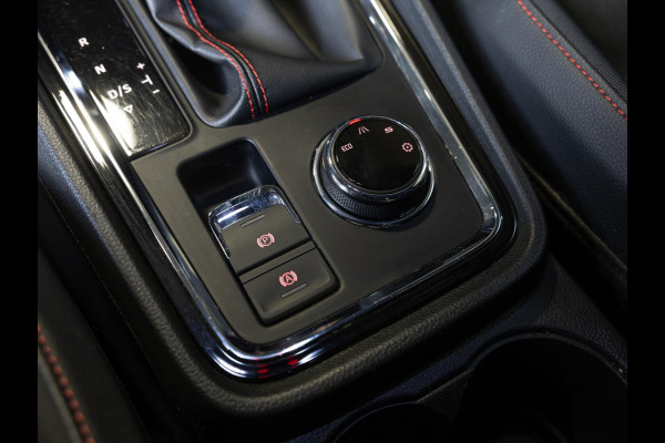 Seat Ateca 1.5 TSI FR Business Intense / 150pk / Trekhaak / Achteruitrij camera / Beats / Stoelverwarming /