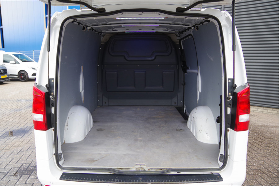 Mercedes-Benz Vito 119 CDI Lang AUT. NAP! TREKHAAK, LEDER, CAMERA, CRUISE, CLIMA, PARKEERSENSOREN, NL AUTO