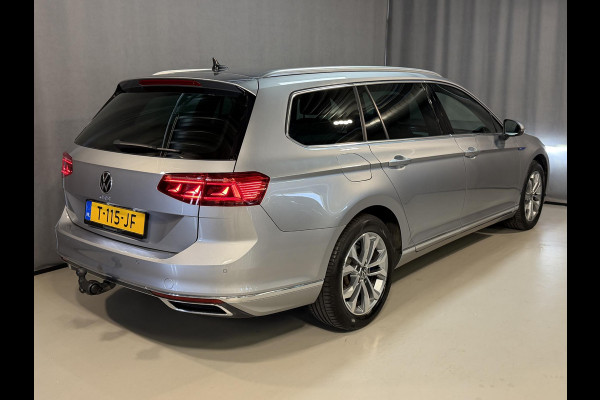 Volkswagen Passat Variant 1.4 TSI PHEV GTE Business 17"/Trekhaak/IQ Lights/Stoelverwarming/Camera/Apple Carplay & Android Auto