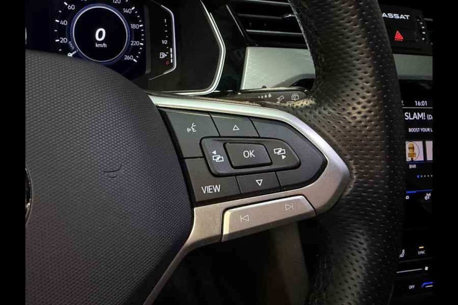 Volkswagen Passat Variant 1.4 TSI PHEV GTE Business 17"/Trekhaak/IQ Lights/Stoelverwarming/Camera/Apple Carplay & Android Auto