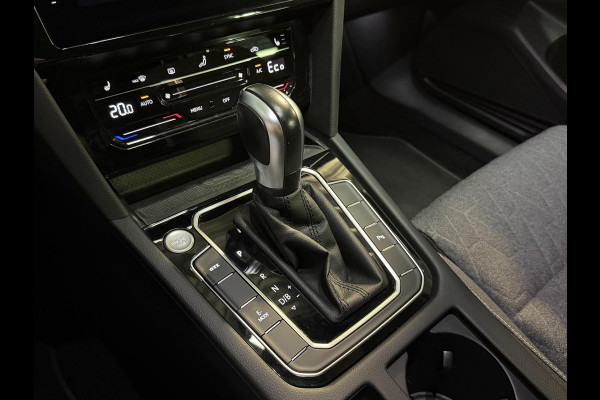 Volkswagen Passat Variant 1.4 TSI PHEV GTE Business 17"/Trekhaak/IQ Lights/Stoelverwarming/Camera/Apple Carplay & Android Auto