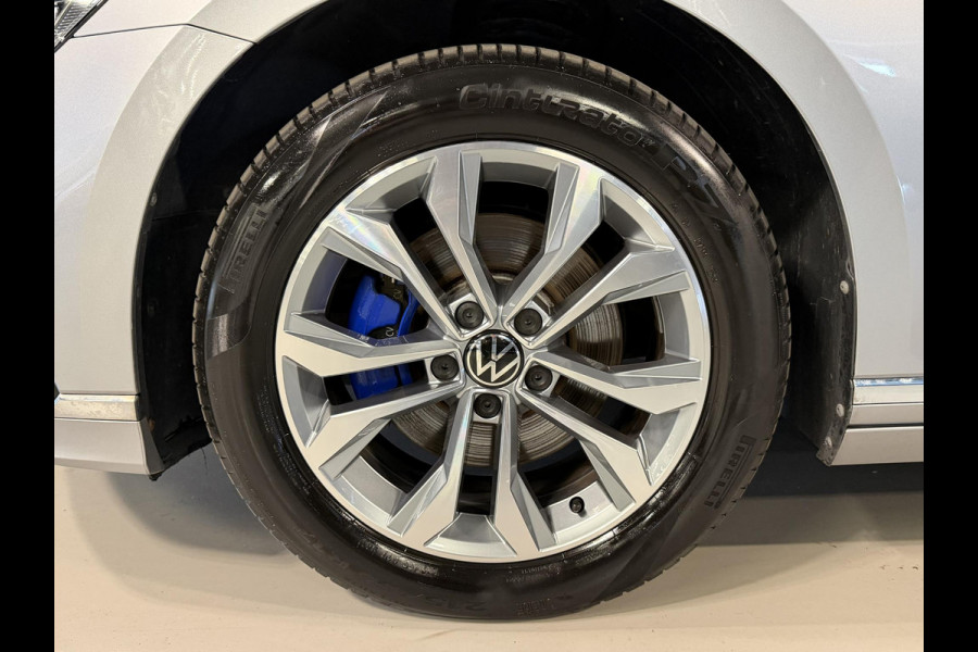 Volkswagen Passat Variant 1.4 TSI PHEV GTE Business 17"/Trekhaak/IQ Lights/Stoelverwarming/Camera/Apple Carplay & Android Auto