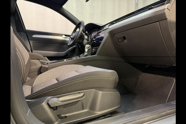 Volkswagen Passat Variant 1.4 TSI PHEV GTE Business 17"/Trekhaak/IQ Lights/Stoelverwarming/Camera/Apple Carplay & Android Auto