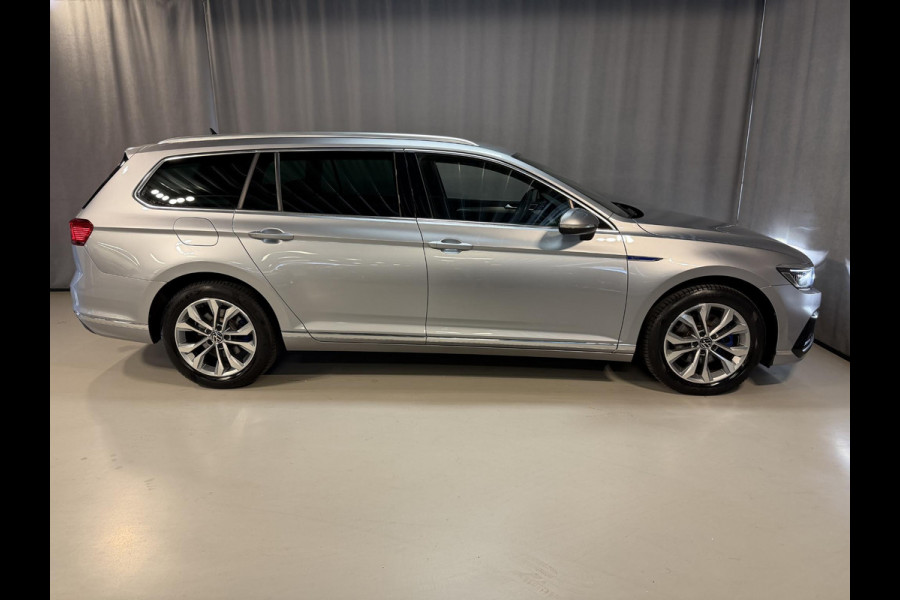 Volkswagen Passat Variant 1.4 TSI PHEV GTE Business 17"/Trekhaak/IQ Lights/Stoelverwarming/Camera/Apple Carplay & Android Auto