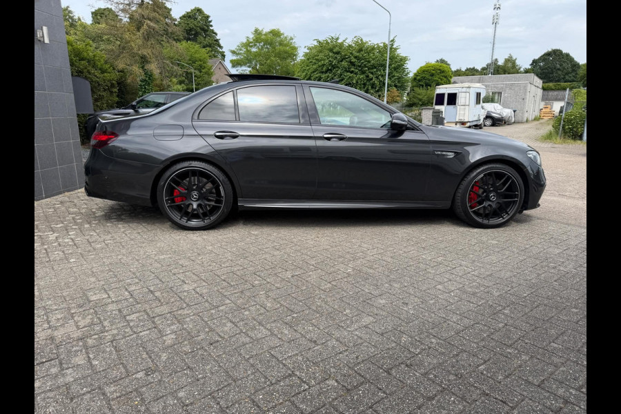Mercedes-Benz E-Klasse AMG 63 S 4MATIC+ PANO-HUD-360-MULTI BEAM
