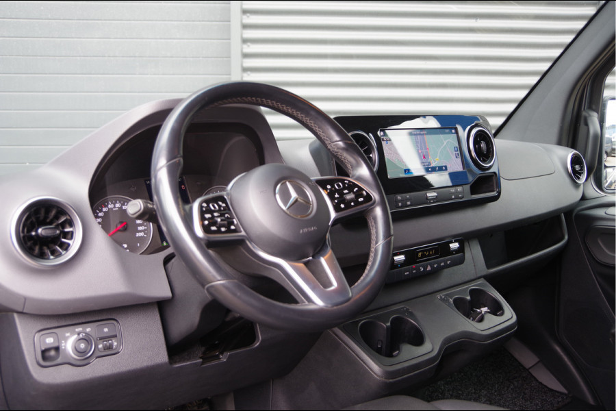 Mercedes-Benz Sprinter 319 3.0 CDI V6 L2H1 MARGE! AUT. 2X SCHUIFDEUR, 3.5T TREKHAAK, LEDER, ADAPT. CRUISE, 360 CAMERA, NAVI, CLIMA, STOELVERWARMING