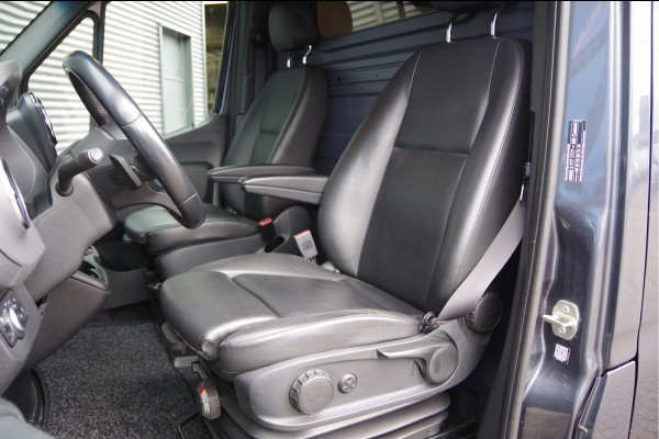 Mercedes-Benz Sprinter 319 3.0 CDI V6 L2H1 MARGE! AUT. 2X SCHUIFDEUR, 3.5T TREKHAAK, LEDER, ADAPT. CRUISE, 360 CAMERA, NAVI, CLIMA, STOELVERWARMING
