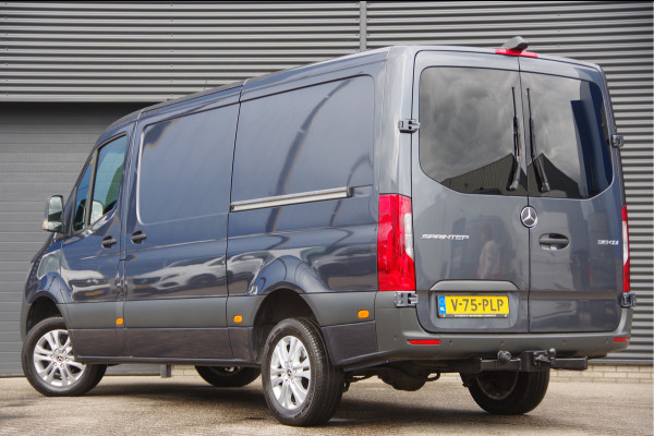 Mercedes-Benz Sprinter 319 3.0 CDI V6 L2H1 MARGE! AUT. 2X SCHUIFDEUR, 3.5T TREKHAAK, LEDER, ADAPT. CRUISE, 360 CAMERA, NAVI, CLIMA, STOELVERWARMING