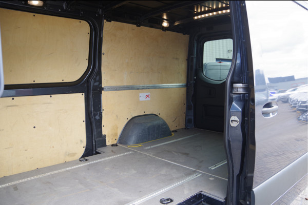 Mercedes-Benz Sprinter 319 3.0 CDI V6 L2H1 MARGE! AUT. 2X SCHUIFDEUR, 3.5T TREKHAAK, LEDER, ADAPT. CRUISE, 360 CAMERA, NAVI, CLIMA, STOELVERWARMING