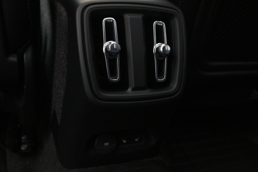 Volvo XC40 Recharge P8 AWD R-Design, SOH 92 %, Panoramadak, Leder, 4 x Stoelverwarming, H/K Sound, 360 Camera