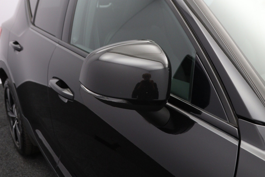 Volvo XC40 Recharge P8 AWD R-Design, SOH 92 %, Panoramadak, Leder, 4 x Stoelverwarming, H/K Sound, 360 Camera