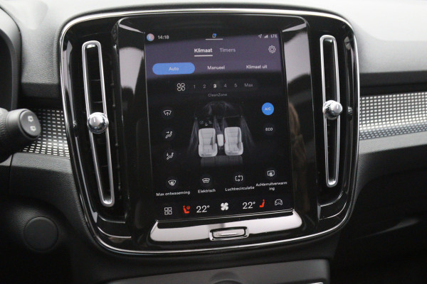 Volvo XC40 Recharge P8 AWD R-Design, SOH 92 %, Panoramadak, Leder, 4 x Stoelverwarming, H/K Sound, 360 Camera