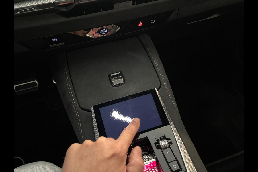DS DS 4 1.2 Performance Line+ 130PK AUTOMAAT AIRCO CLIMA NAVI CRUISE APPLE CARPLAY ALCANTARA ZWARTE VELGEN CAMERA PDC NIEUWSTAAT
