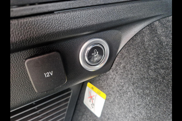 Ford Kuga 2.5 PHEV ST-Line X | Black Pack | 20 inch LMV Black met rode remklauwen | Elektrisch wegklapbare trekhaak | Winter Pack | Blind Spot System | Koplampen adaptief | Elektrische achterklep