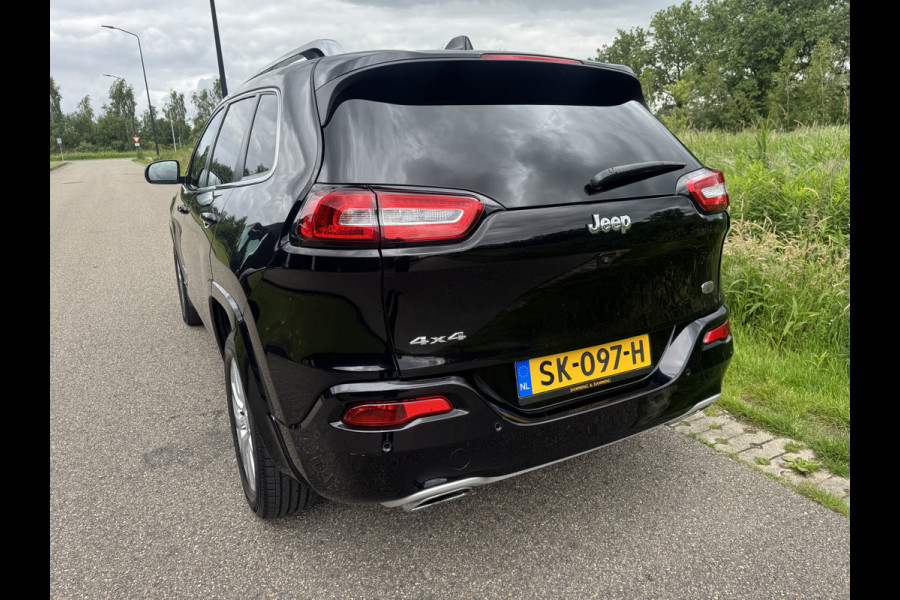 Jeep Cherokee 2.2 Overland Vol Opties!! Weinig Km !!