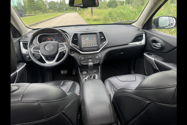 Jeep Cherokee 2.2 Overland Vol Opties!! Weinig Km !!