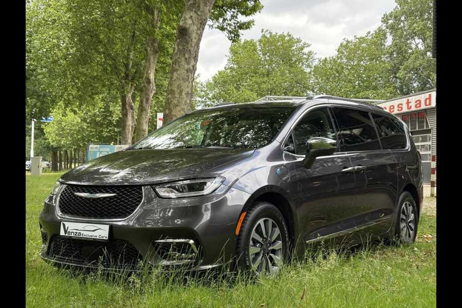 Chrysler Pacifica 3.6 V6 Hybrid PHEV LIMITED
