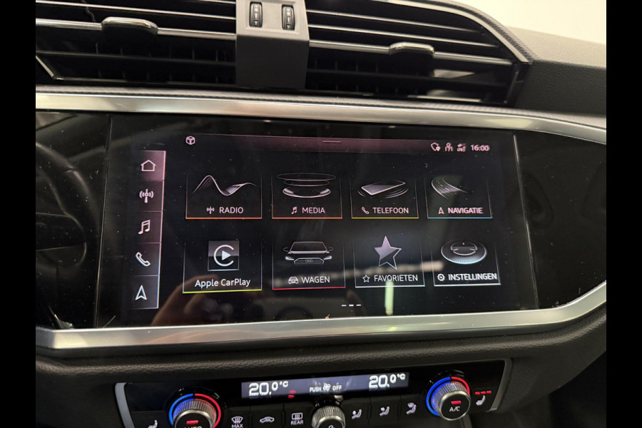 Audi Q3 35 TFSI Advanced Automaat Panoramadak Navigatie Apple Carplay Android Auto 360 camera Parkeersensoren Cruise Control Alacantara Full Led Stoelverwarming Climate Control Lichtmetalen velgen