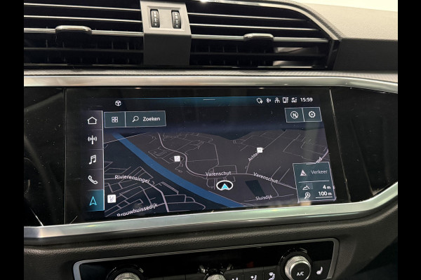 Audi Q3 35 TFSI Advanced Automaat Panoramadak Navigatie Apple Carplay Android Auto 360 camera Parkeersensoren Cruise Control Alacantara Full Led Stoelverwarming Climate Control Lichtmetalen velgen