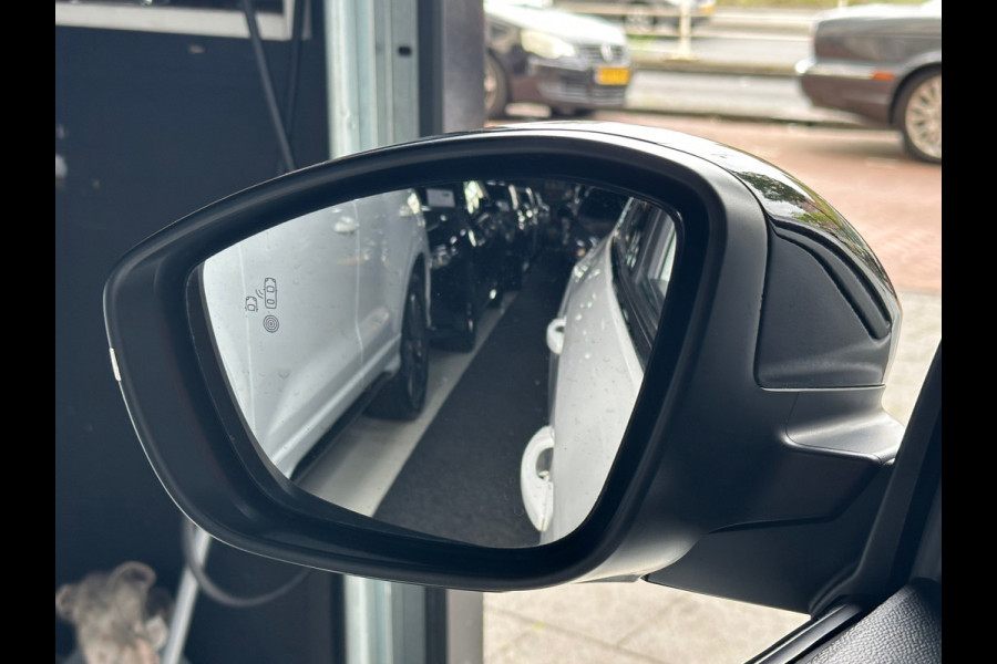 Opel Corsa 1.2 Elegance Aut Leer Airco Camera Carplay PDC