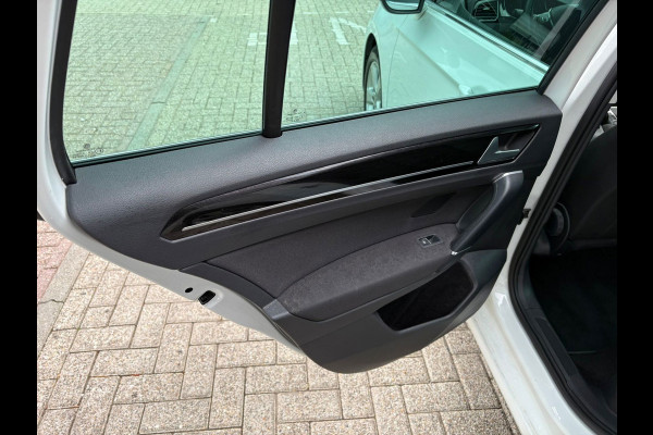 Volkswagen Golf Sportsvan 1.5 TSI ACT Highline Edition NIEUWE APK GARANTIE 150PK
