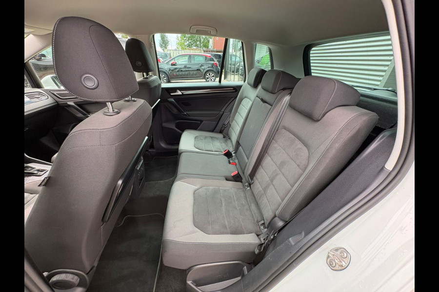 Volkswagen Golf Sportsvan 1.5 TSI ACT Highline Edition NIEUWE APK GARANTIE 150PK