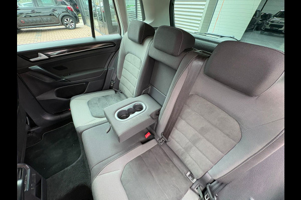 Volkswagen Golf Sportsvan 1.5 TSI ACT Highline Edition NIEUWE APK GARANTIE 150PK