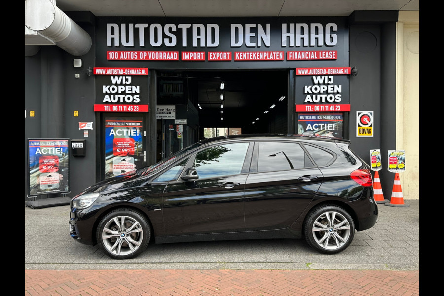 BMW 2 Serie Active Tourer 220i High Executive Aut Navi Clima PDC Stoelverwarming