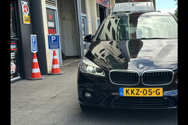BMW 2 Serie Active Tourer 220i High Executive Aut Navi Clima PDC Stoelverwarming