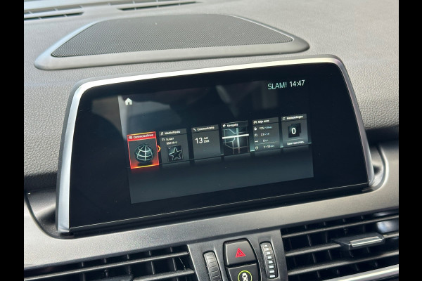 BMW 2 Serie Active Tourer 220i High Executive Aut Navi Clima PDC Stoelverwarming