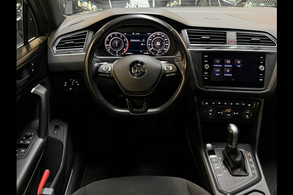 Volkswagen Tiguan 1.5 TSI ACT Highline R-LINE |PANO|KEYLESS|DEALER ONDERHOUDEN|NAP|19 INCH|CAMERA|