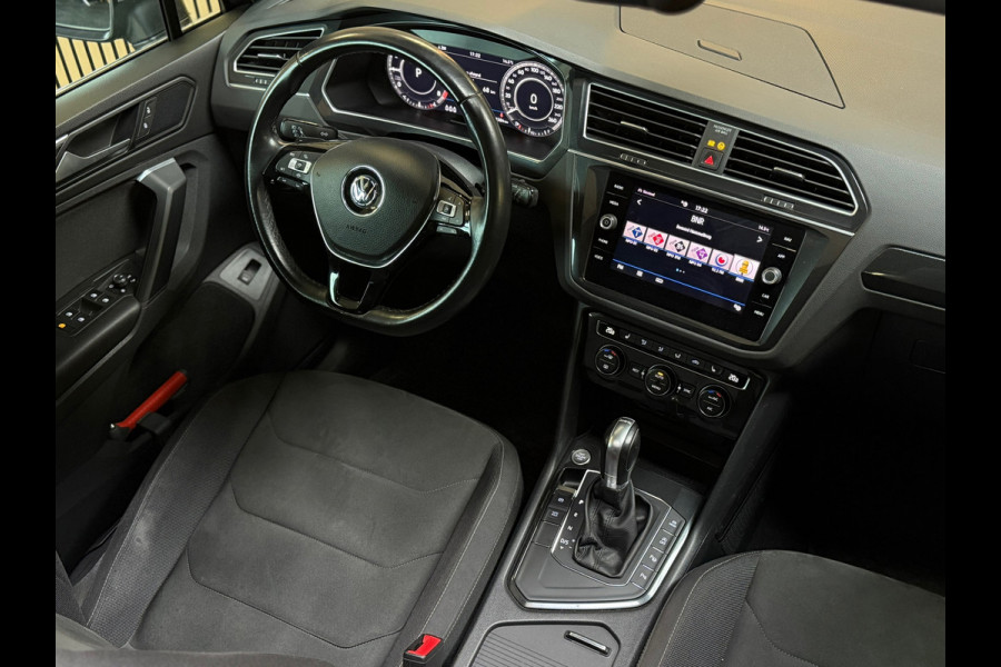 Volkswagen Tiguan 1.5 TSI ACT Highline R-LINE |PANO|KEYLESS|DEALER ONDERHOUDEN|NAP|19 INCH|CAMERA|