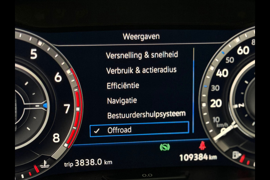 Volkswagen Tiguan 1.5 TSI ACT Highline R-LINE |PANO|KEYLESS|DEALER ONDERHOUDEN|NAP|19 INCH|CAMERA|