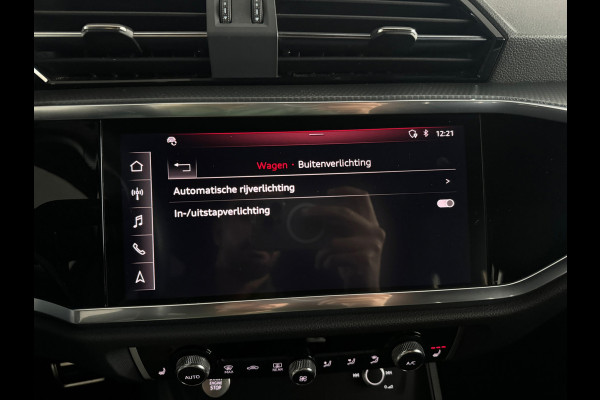Audi Q3 35 TFSI S Line edition one Keyless|Stoelen Elektrisch