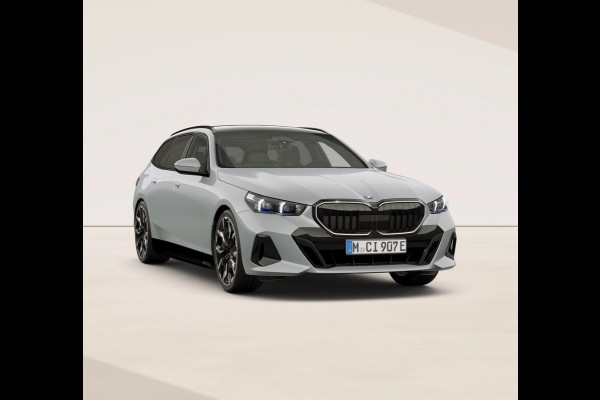BMW 5 Serie Touring 530e M-Sport Pro - Pano - Trekhaak - ACC - Head-up - Harman Kardon
