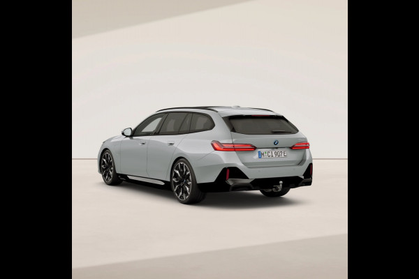 BMW 5 Serie Touring 530e M-Sport Pro - Pano - Trekhaak - ACC - Head-up - Harman Kardon