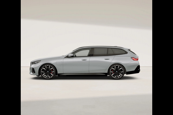 BMW 5 Serie Touring 530e M-Sport Pro - Pano - Trekhaak - ACC - Head-up - Harman Kardon