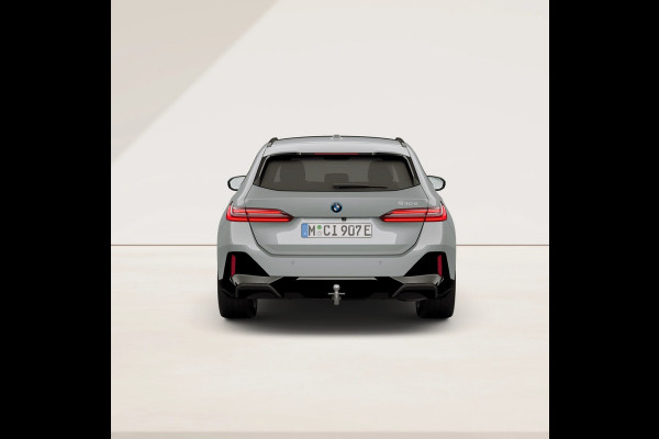 BMW 5 Serie Touring 530e M-Sport Pro - Pano - Trekhaak - ACC - Head-up - Harman Kardon