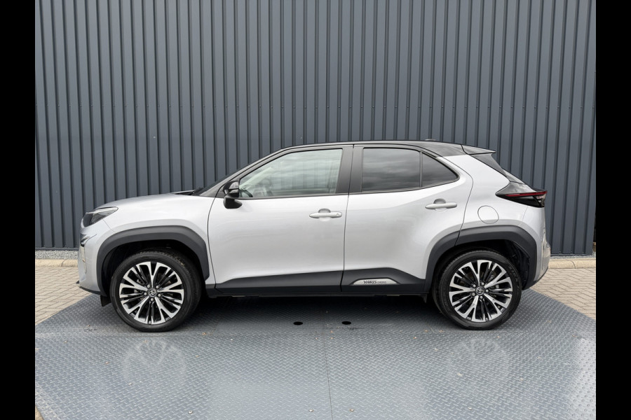 Toyota Yaris Cross 1.5 Hybrid Executive / Bi tone AWD | Afnm. Trekhaak | Pano dak | JBL | 10jr GARANTIE | Rijklaar!!!