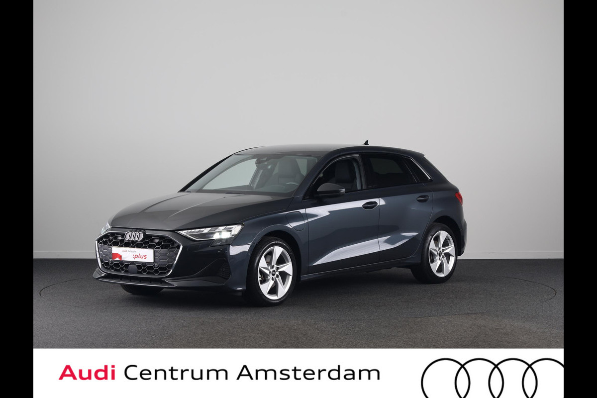 Audi A3 Sportback 40 TFSI e Advanced edition 204 pk S-tronic | Private Lease € 642,00 per maand* | Verlengde garantie | Navigatie | Parkeersensoren (Park assist) | Achteruitrijcamera | Adaptieve cruise control |