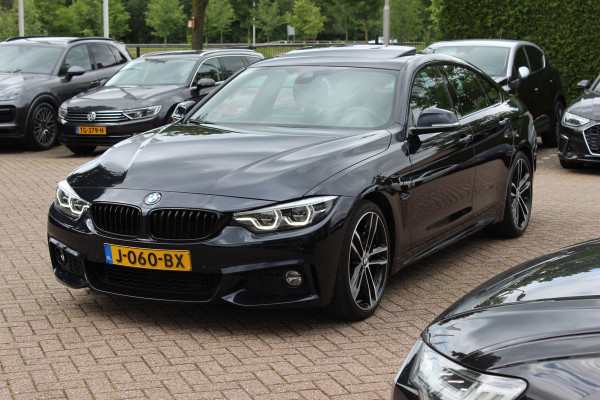 BMW 4 Serie Gran Coupé 430i High Exe. M Sport / Schuifdak / Camera / Head-up / Harman Kardon / 19'' / Leder / Navigatie / Dodehoek / DAB / Stoelverwarming / Cruise Control