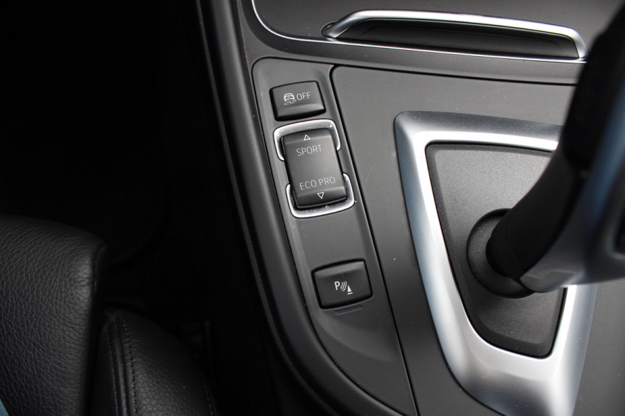BMW 4 Serie Gran Coupé 430i High Exe. M Sport / Schuifdak / Camera / Head-up / Harman Kardon / 19'' / Leder / Navigatie / Dodehoek / DAB / Stoelverwarming / Cruise Control