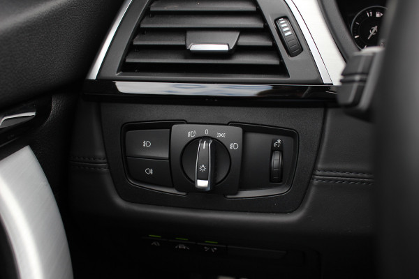 BMW 4 Serie Gran Coupé 430i High Exe. M Sport / Schuifdak / Camera / Head-up / Harman Kardon / 19'' / Leder / Navigatie / Dodehoek / DAB / Stoelverwarming / Cruise Control