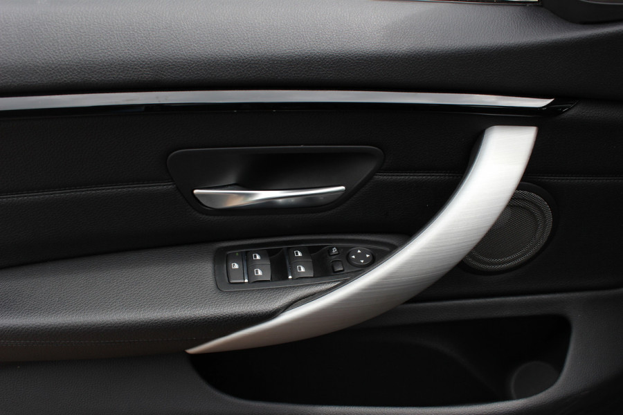 BMW 4 Serie Gran Coupé 430i High Exe. M Sport / Schuifdak / Camera / Head-up / Harman Kardon / 19'' / Leder / Navigatie / Dodehoek / DAB / Stoelverwarming / Cruise Control