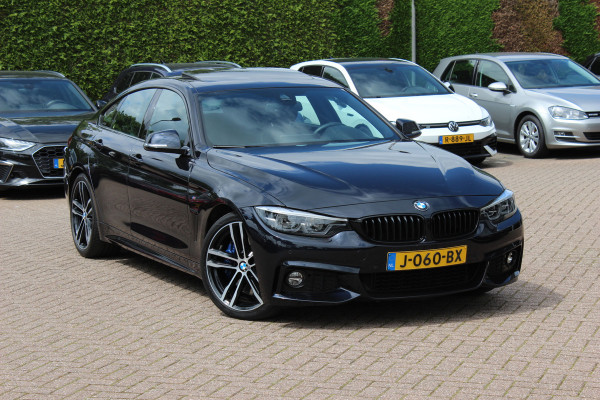 BMW 4 Serie Gran Coupé 430i High Exe. M Sport / Schuifdak / Camera / Head-up / Harman Kardon / 19'' / Leder / Navigatie / Dodehoek / DAB / Stoelverwarming / Cruise Control